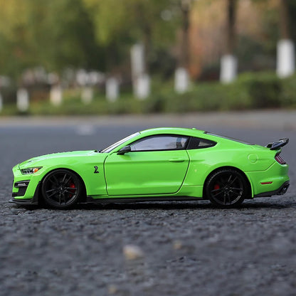 Maisto 1:24 Ford Mustang Shelby GT500 Toy