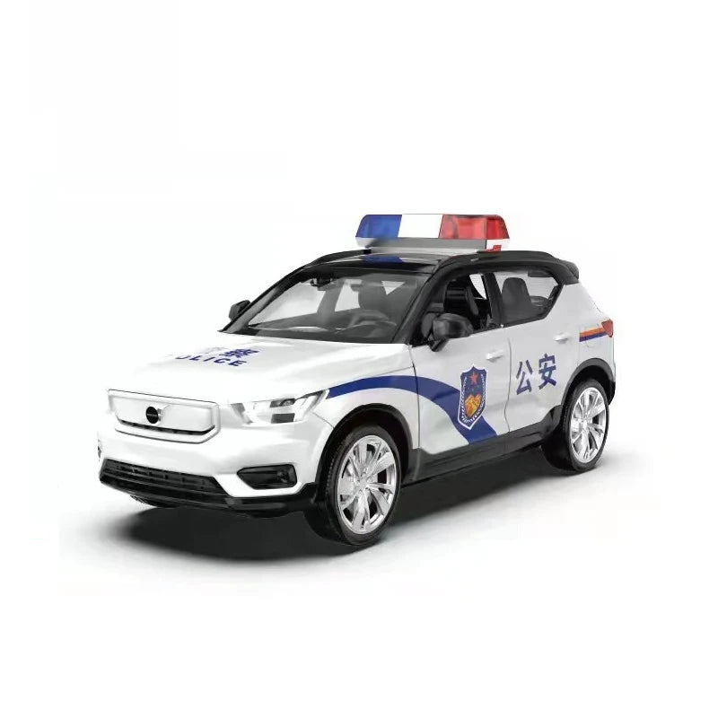 1:32  VOLVO XC40 SUV 2021