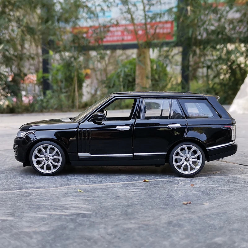 1:24 Range Rover SUV Toy