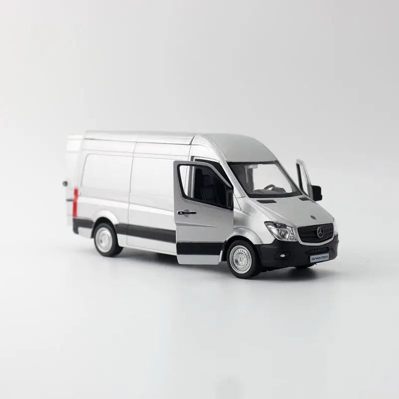 1:36 Scale MB Sprinter MPV