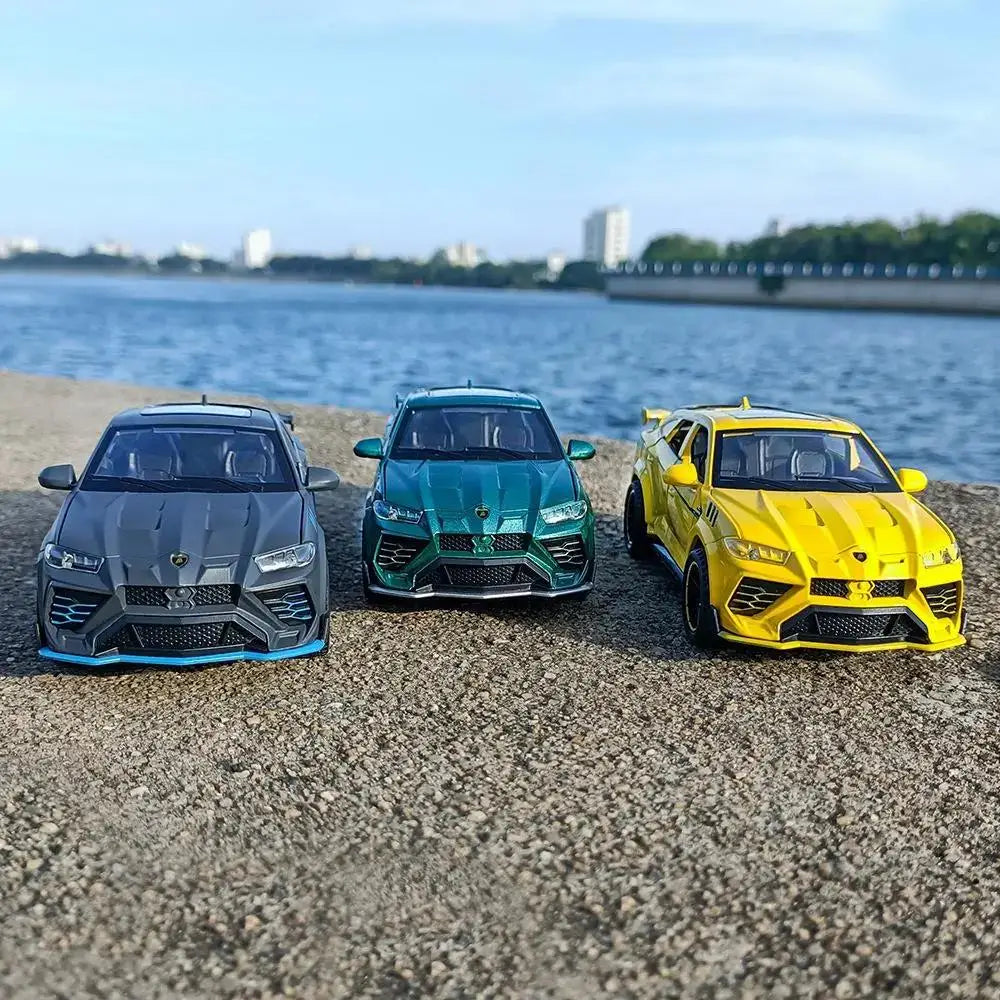 1:32 URUS Bison SUV Coupe