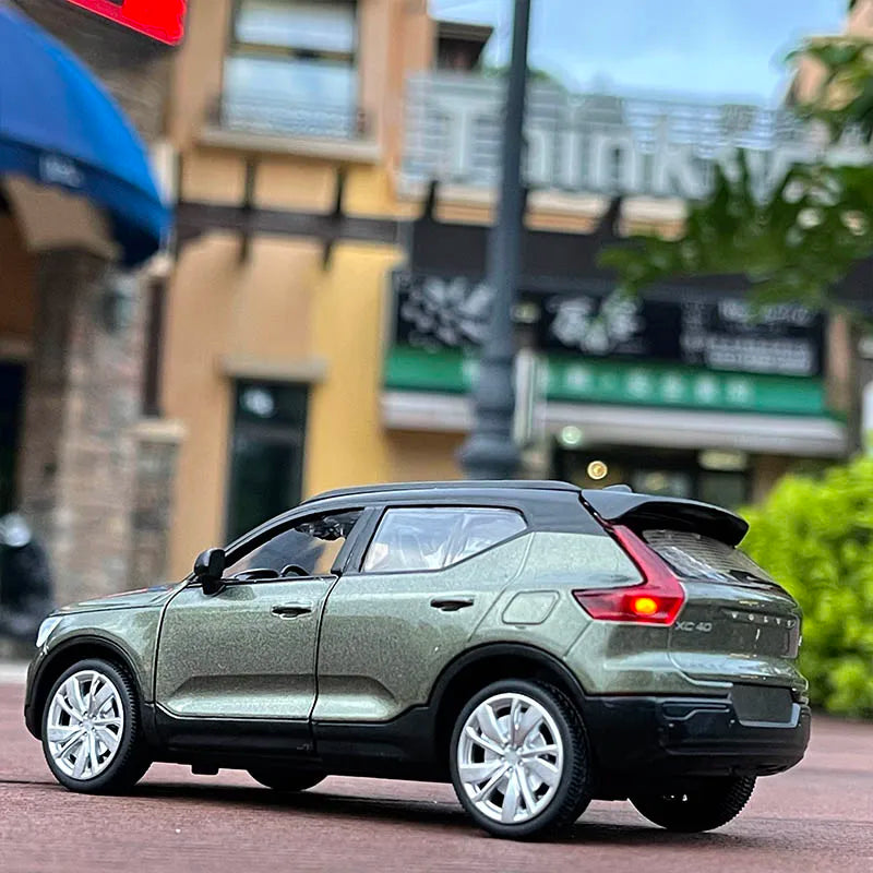 1:32  VOLVO XC40 SUV 2021