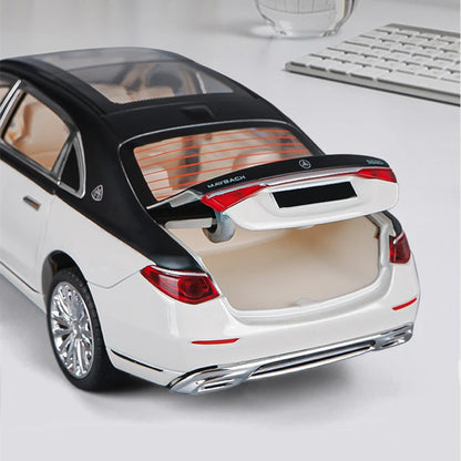 1:22 Benz Maybach S680