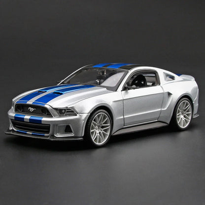 Maisto 1:24 Ford Mustang GT Street Racer 2014 Muscle Car