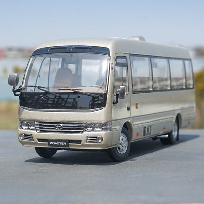 1:24 Toyota Coaster BUS