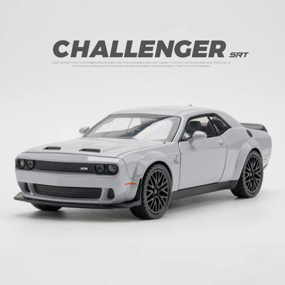 1:32 Dodge Challenger Hellcat Redeye