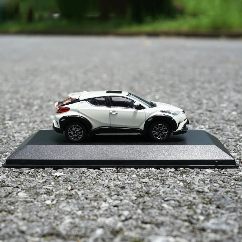 1:43 C-HR CHR SUV