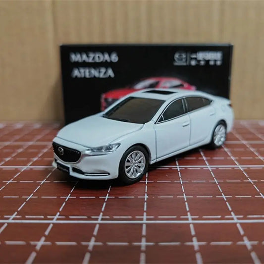 1:64 Mazda Atenza