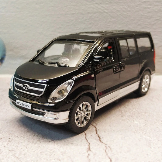 New 1:32 Hyundai Starex MPV