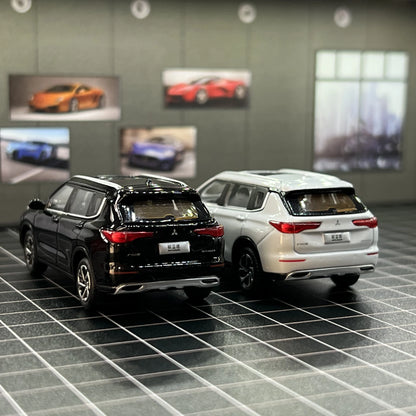 1:64 Mitsubishi Outlander SUV 2023