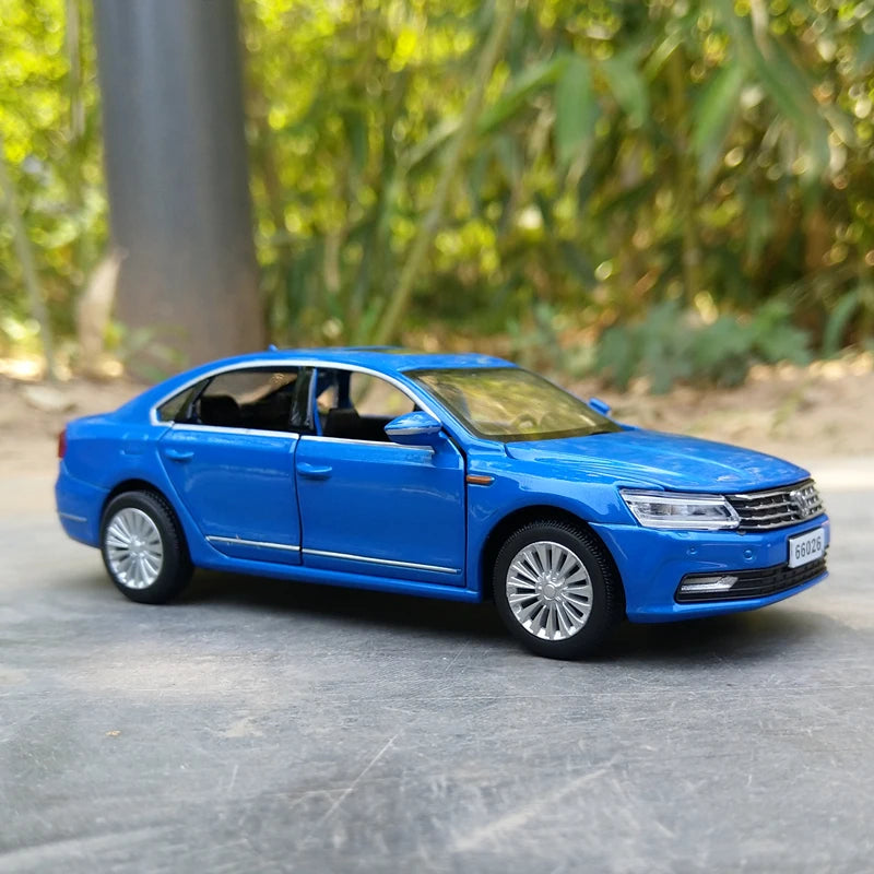 1:32 Passat Muscle Car Model Sound and Light