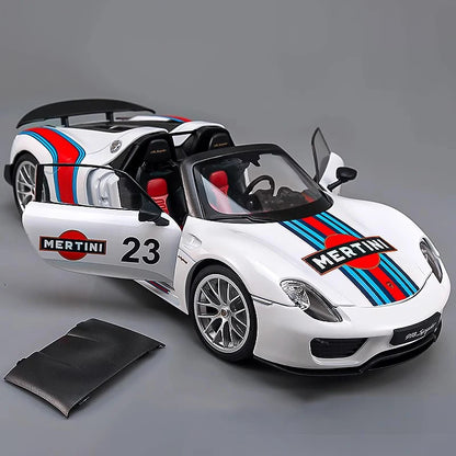 1:18 Porche 918 Spyder Martini