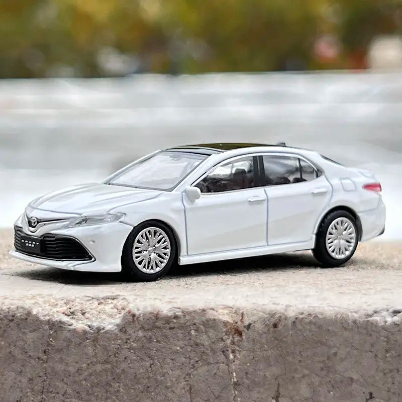 1:64 Toyota Camry