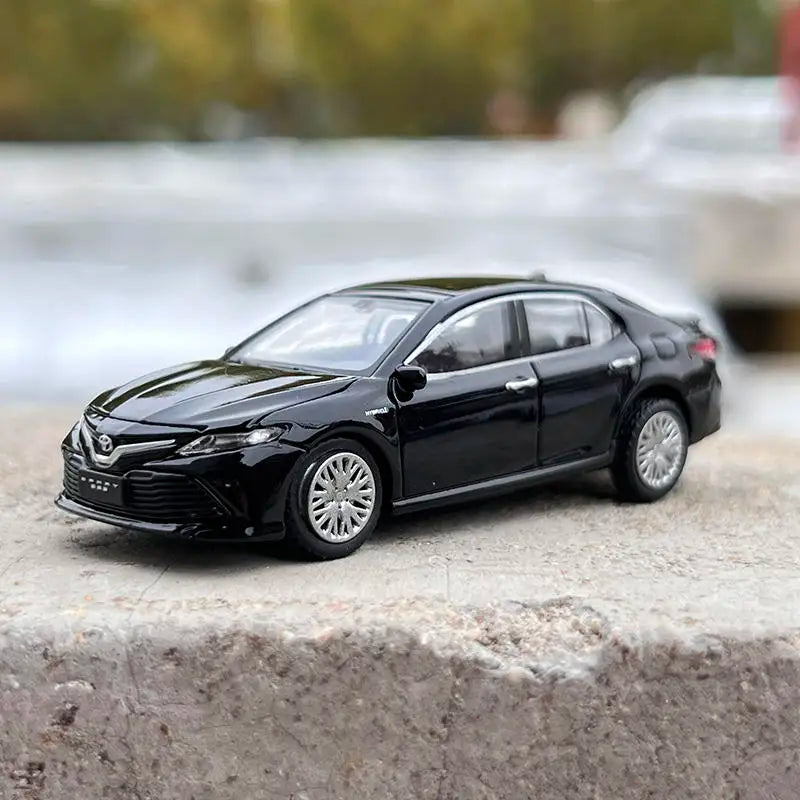 1:64 Toyota Camry