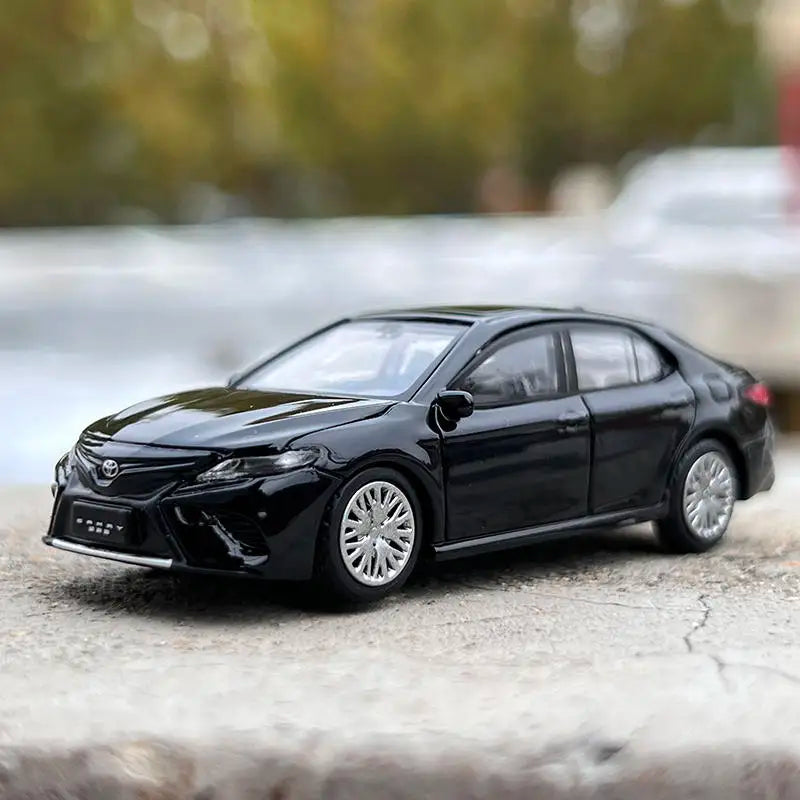 1:64 Toyota Camry