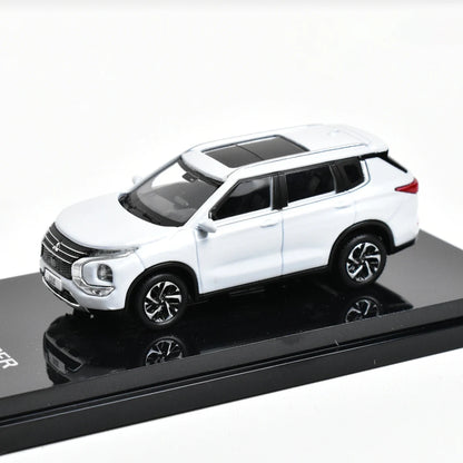 1:64 Mitsubishi Outlander SUV 2023