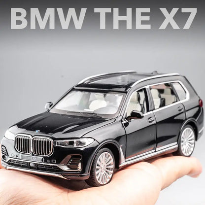 1:32 BMW X7 SUV