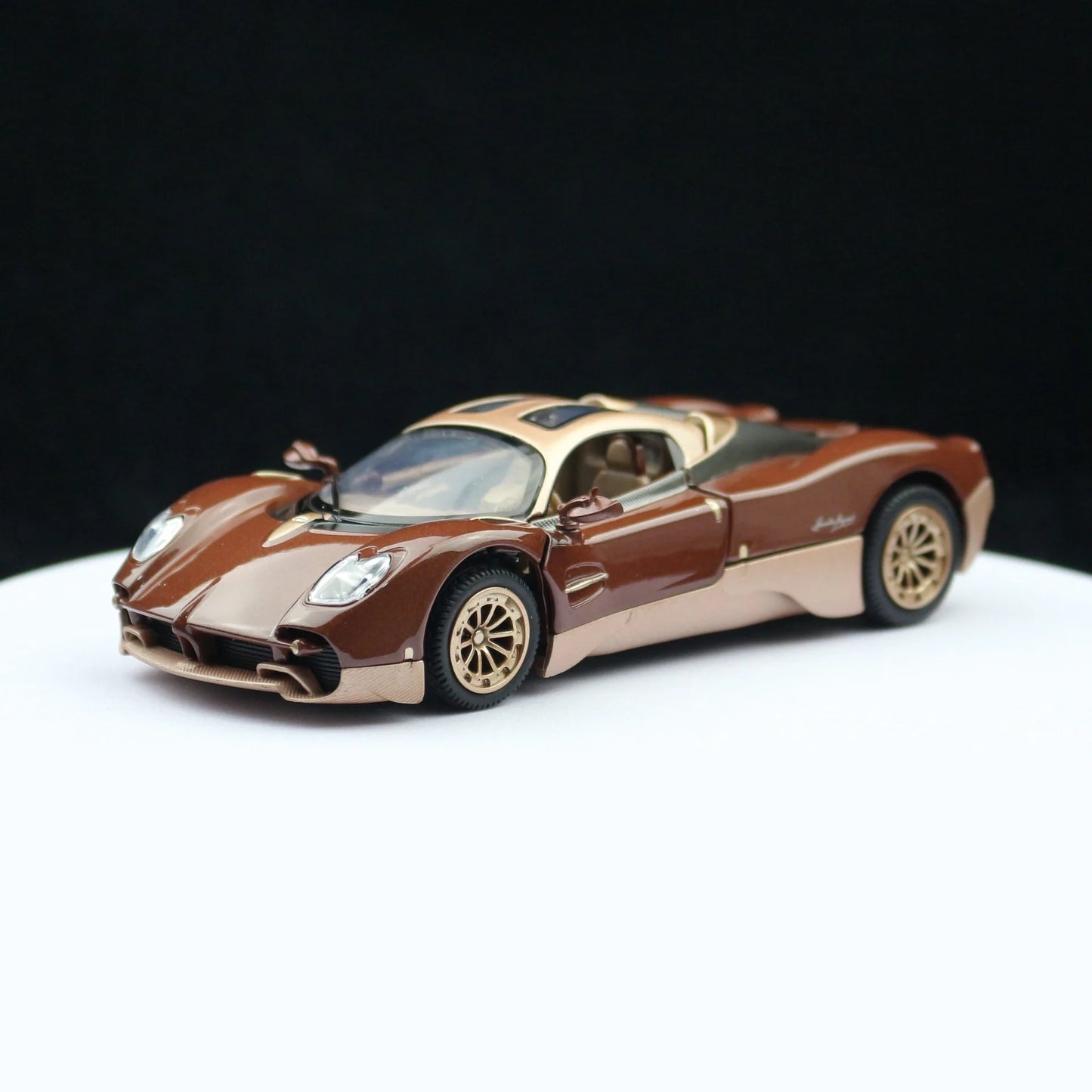 1:32 Pagani Utopia V12 Supercar