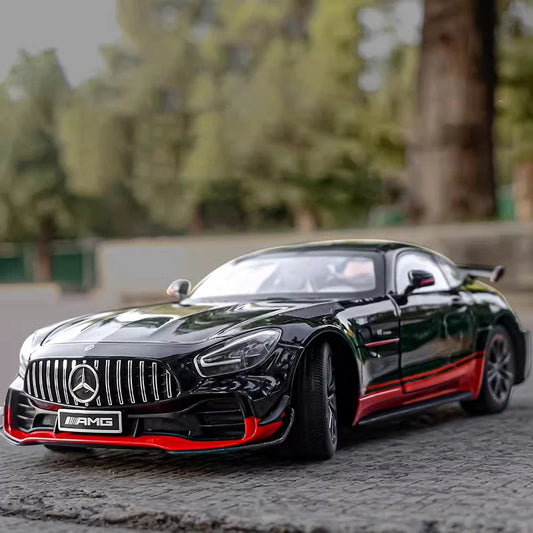 1:18 Mercedes-Benz GTR Green Demon