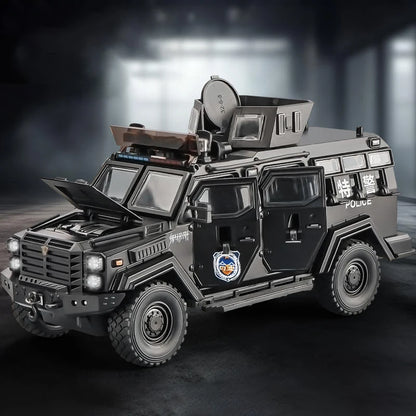 1:24 Sabrtooth Armored Car