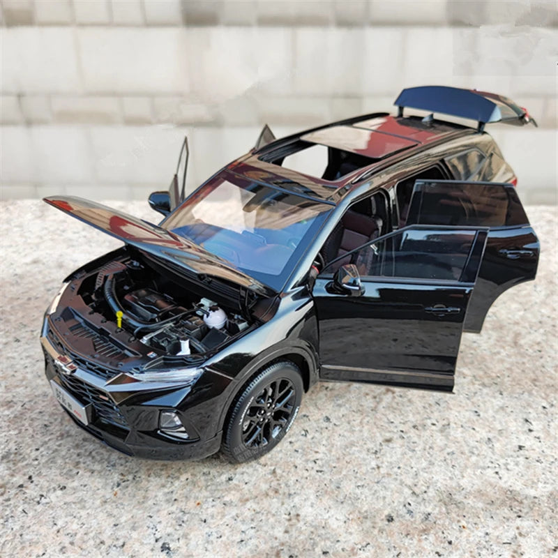 1:18 Chevrolets Blazer SUV