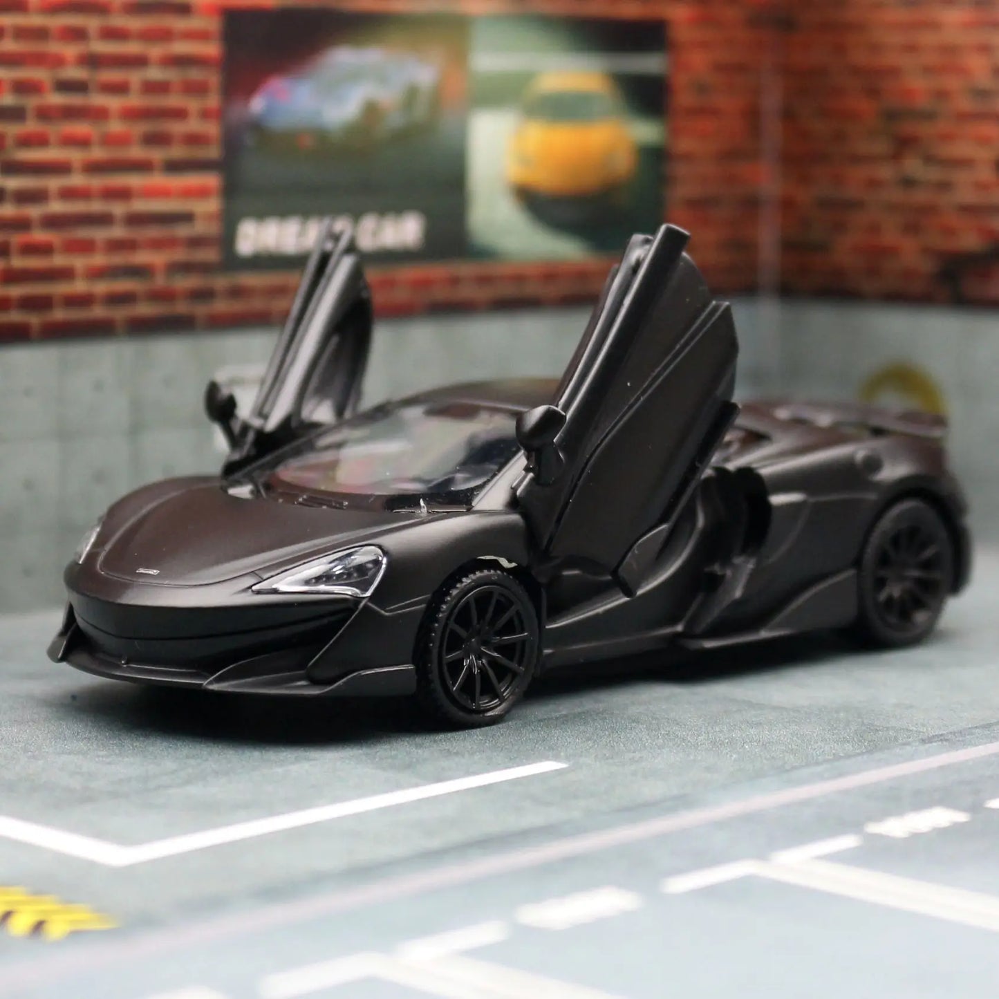 1:36 McLaren 600LT