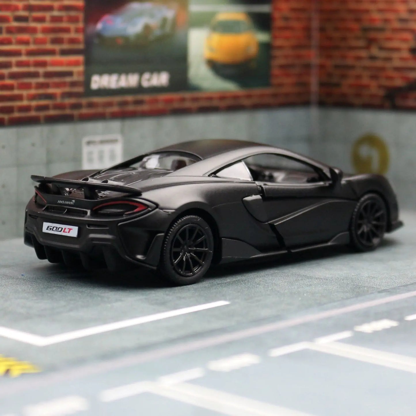 1:36 McLaren 600LT