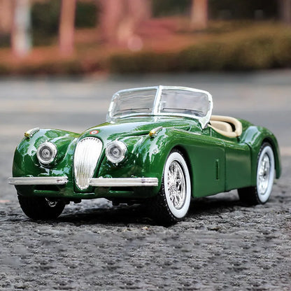 1:24 Bburago Jaguar XK120 Roadster 1951