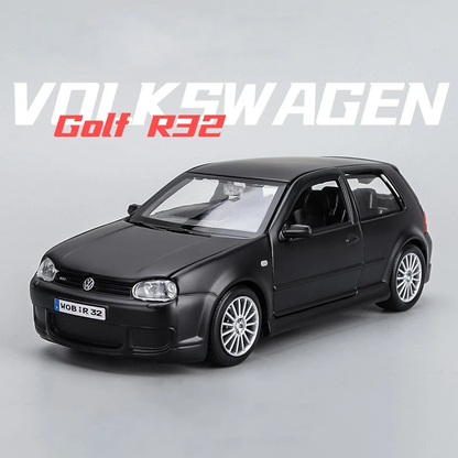 Maisto 1:24 Golf R32